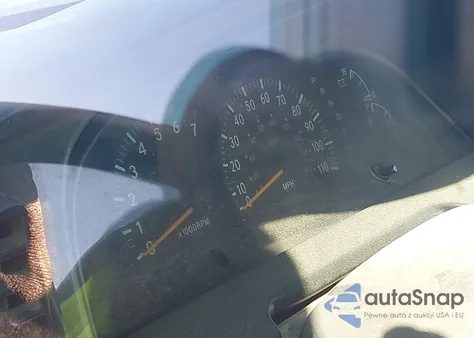 2000 Toyota Tundra Sr5 from USA, damaged, VIN 5TBRN3418YS105142